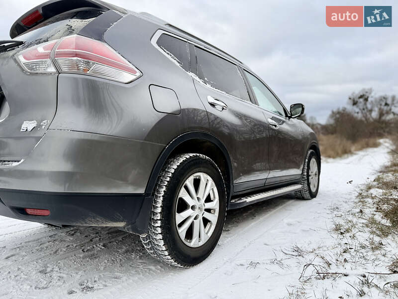 Позашляховик / Кросовер Nissan Rogue 2014 в Володимирі