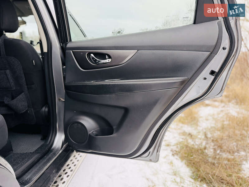 Позашляховик / Кросовер Nissan Rogue 2014 в Володимирі