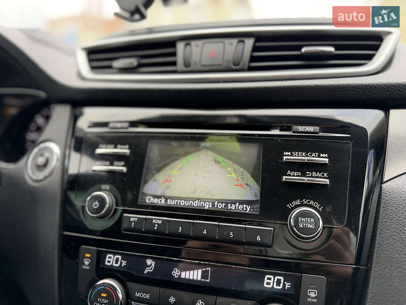 Позашляховик / Кросовер Nissan Rogue 2014 в Володимирі