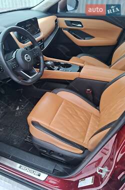 Внедорожник / Кроссовер Nissan Rogue 2021 в Харькове