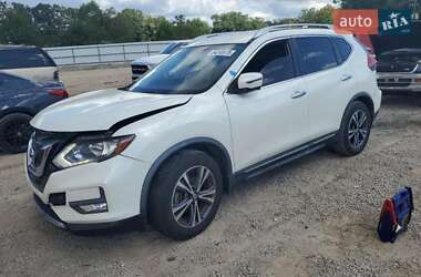 Позашляховик / Кросовер Nissan Rogue 2016 в Львові