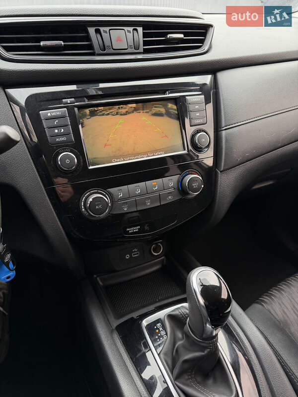 Позашляховик / Кросовер Nissan Rogue 2018 в Івано-Франківську