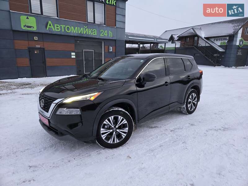 Внедорожник / Кроссовер Nissan Rogue 2021 в Тернополе