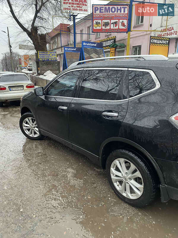 Внедорожник / Кроссовер Nissan Rogue 2014 в Каменском