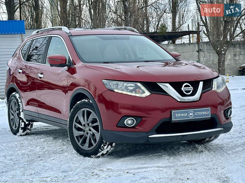 Позашляховик / Кросовер Nissan Rogue 2016 в Києві