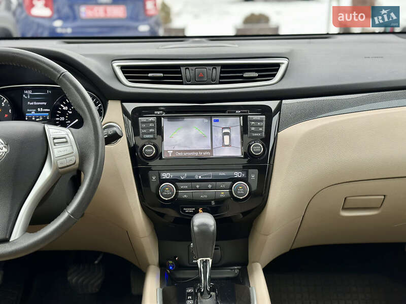 Позашляховик / Кросовер Nissan Rogue 2016 в Києві