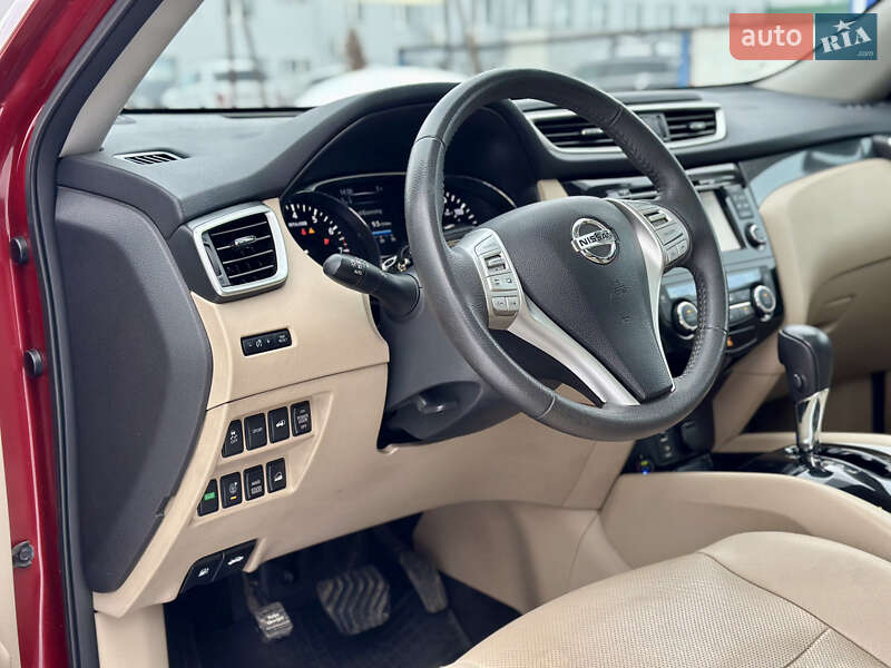 Позашляховик / Кросовер Nissan Rogue 2016 в Києві