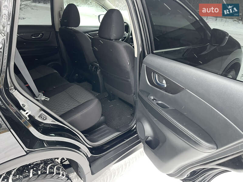Позашляховик / Кросовер Nissan Rogue 2019 в Запоріжжі