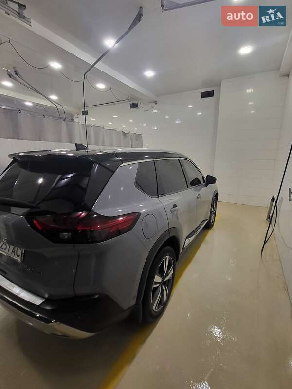 Внедорожник / Кроссовер Nissan Rogue 2022 в Запорожье