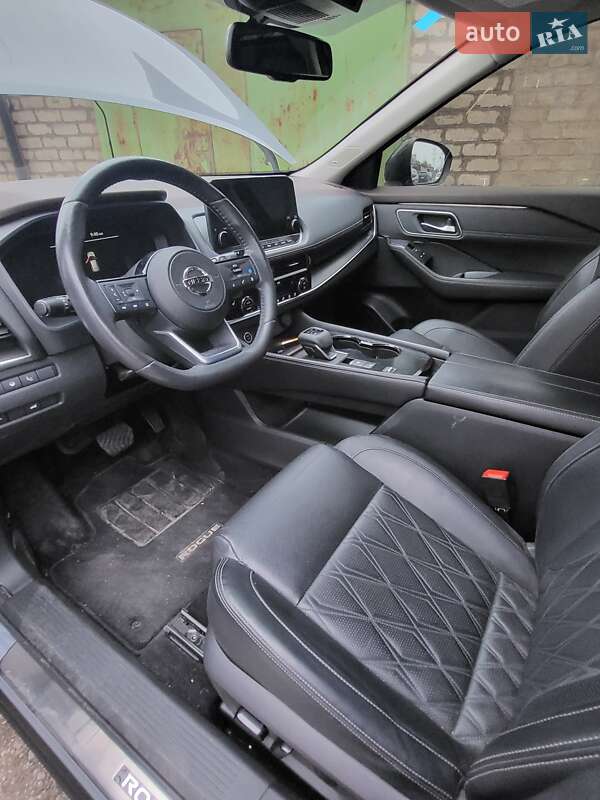 Внедорожник / Кроссовер Nissan Rogue 2022 в Запорожье