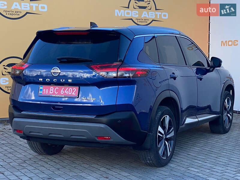 Внедорожник / Кроссовер Nissan Rogue 2021 в Ровно