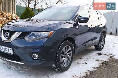 Внедорожник / Кроссовер Nissan Rogue 2015 в Здолбунове