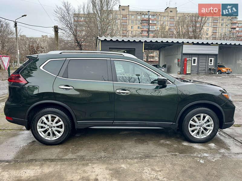 Позашляховик / Кросовер Nissan Rogue 2018 в Запоріжжі
