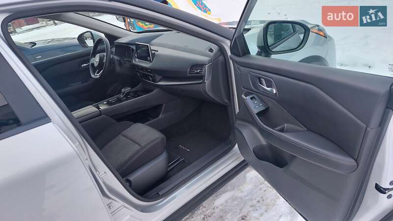 Внедорожник / Кроссовер Nissan Rogue 2024 в Киеве