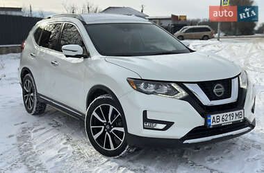 Внедорожник / Кроссовер Nissan Rogue 2018 в Виннице