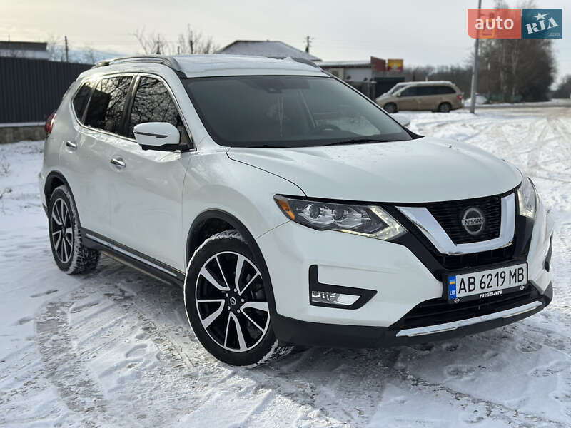 Внедорожник / Кроссовер Nissan Rogue 2018 в Виннице