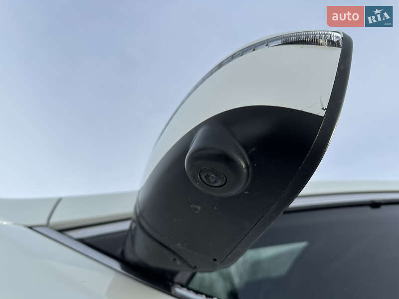 Внедорожник / Кроссовер Nissan Rogue 2018 в Виннице