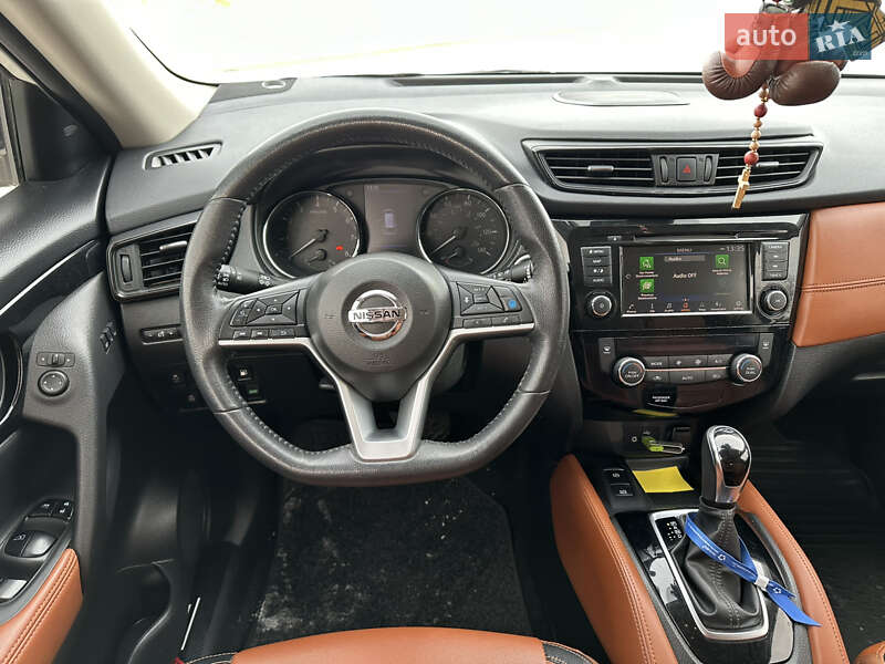 Внедорожник / Кроссовер Nissan Rogue 2018 в Виннице