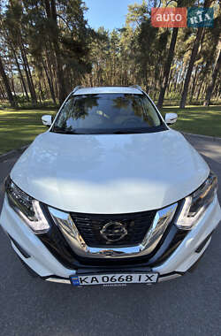 Внедорожник / Кроссовер Nissan Rogue 2018 в Чернигове