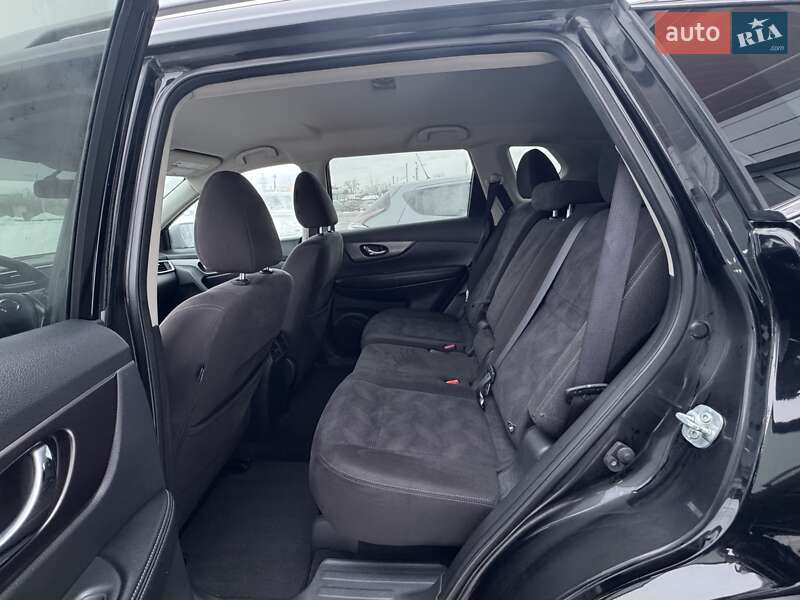 Внедорожник / Кроссовер Nissan Rogue 2015 в Кременчуге