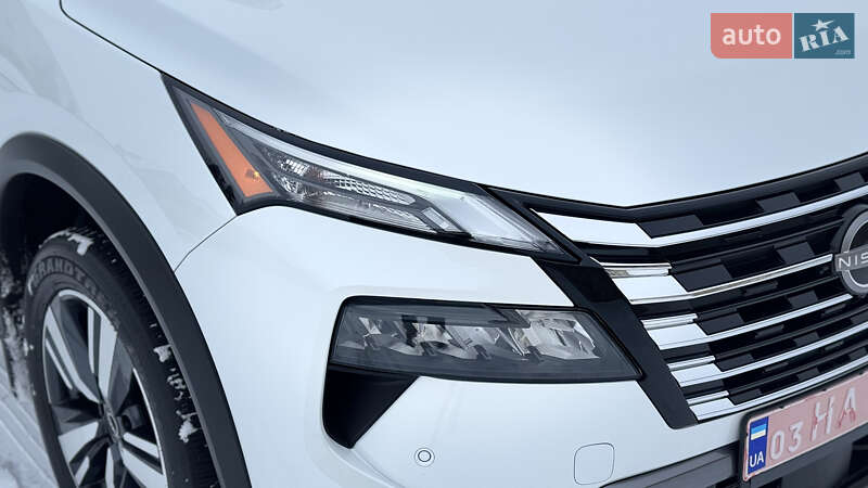 Внедорожник / Кроссовер Nissan Rogue 2024 в Ровно