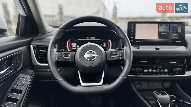 Внедорожник / Кроссовер Nissan Rogue 2024 в Ровно