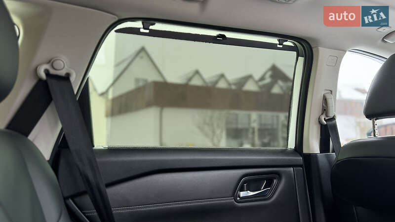 Внедорожник / Кроссовер Nissan Rogue 2024 в Ровно