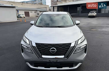 Внедорожник / Кроссовер Nissan Rogue 2023 в Днепре
