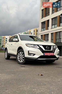 Позашляховик / Кросовер Nissan Rogue 2018 в Деражні