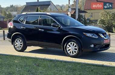 Позашляховик / Кросовер Nissan Rogue 2015 в Львові