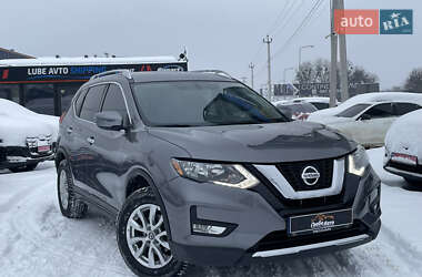 Внедорожник / Кроссовер Nissan Rogue 2017 в Львове