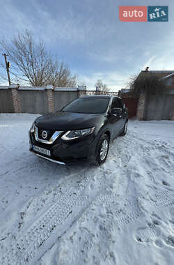 Внедорожник / Кроссовер Nissan Rogue 2018 в Киеве