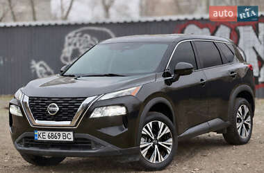 Позашляховик / Кросовер Nissan Rogue 2021 в Кам'янському