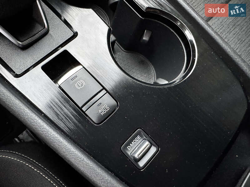 Внедорожник / Кроссовер Nissan Rogue 2021 в Киеве