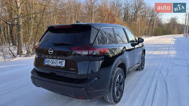 Внедорожник / Кроссовер Nissan Rogue 2024 в Виннице