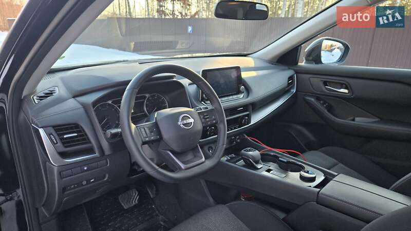 Внедорожник / Кроссовер Nissan Rogue 2024 в Виннице