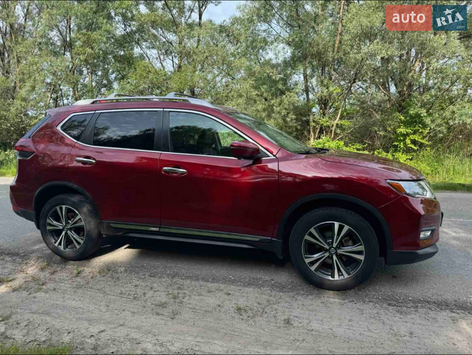 2017 Nissan Rogue - мініатюра 2