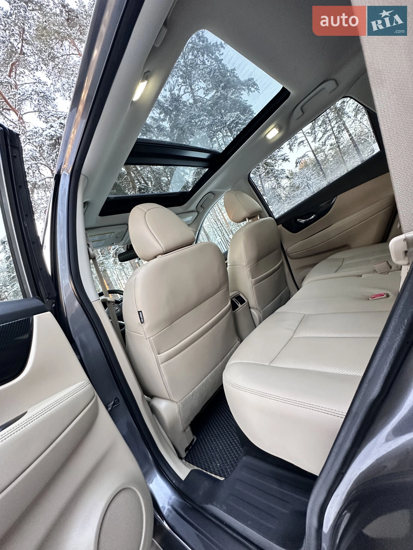 2016 Nissan Rogue - мініатюра 32