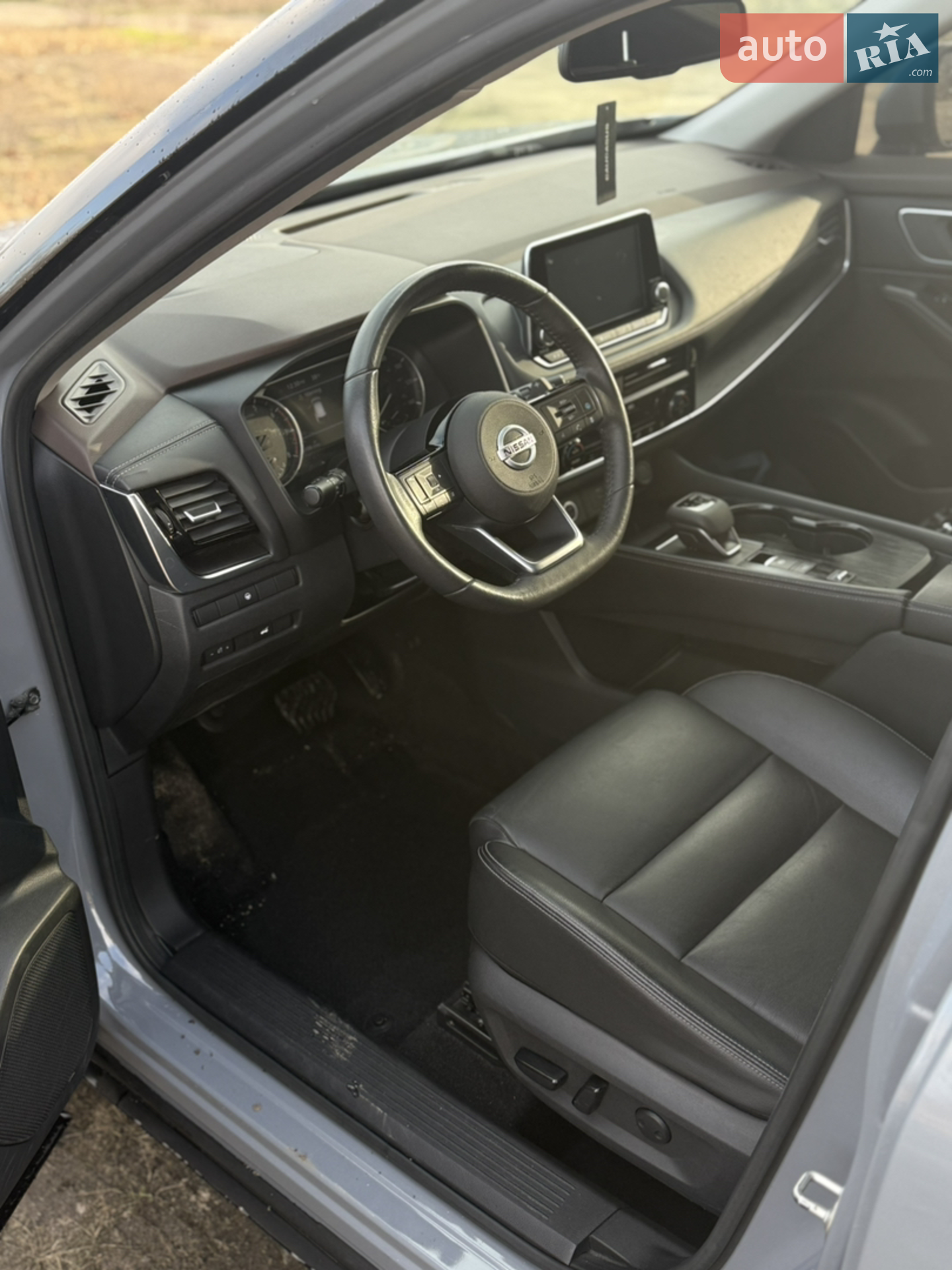 2021 Nissan Rogue - мініатюра 2