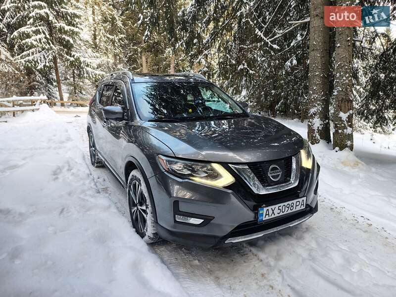 Позашляховик / Кросовер Nissan Rogue 2017 в Сумах фото 3 Позашляховик / Кросовер Nissan Rogue 2017 в Сумах