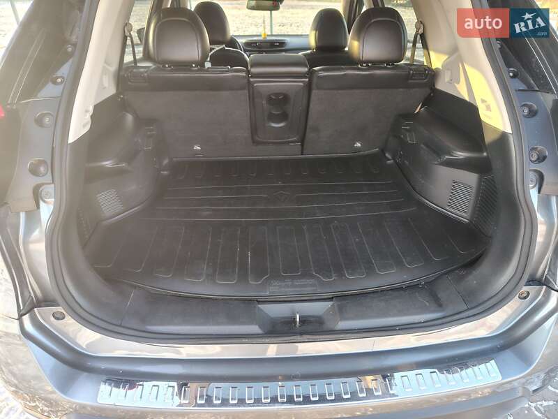 Позашляховик / Кросовер Nissan Rogue 2017 в Сумах фото 44 Позашляховик / Кросовер Nissan Rogue 2017 в Сумах