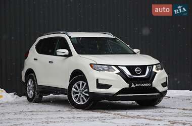Позашляховик / Кросовер Nissan Rogue 2017 в Києві