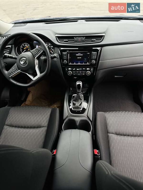 Внедорожник / Кроссовер Nissan Rogue 2019 в Днепре