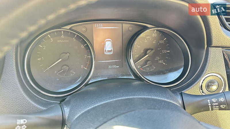 Внедорожник / Кроссовер Nissan Rogue 2017 в Львове