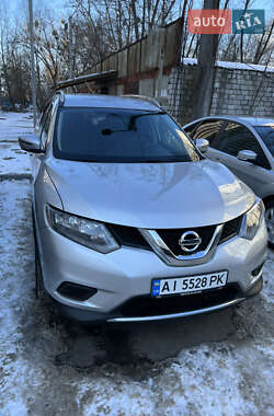 Внедорожник / Кроссовер Nissan Rogue 2016 в Киеве