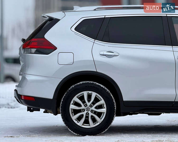 Внедорожник / Кроссовер Nissan Rogue 2018 в Киеве