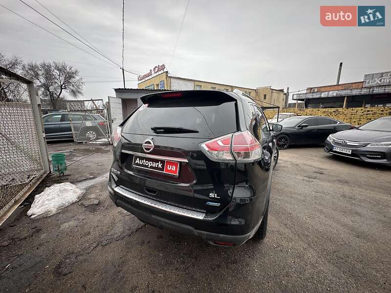 Внедорожник / Кроссовер Nissan Rogue 2014 в Запорожье