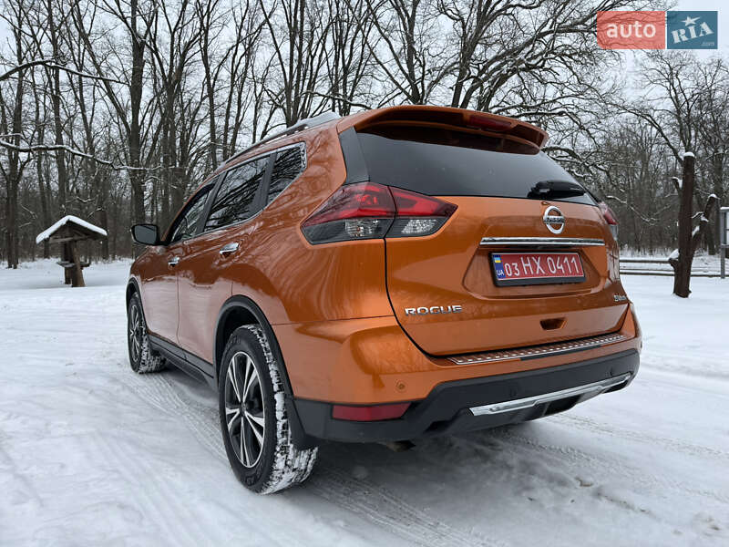 Внедорожник / Кроссовер Nissan Rogue 2019 в Фастове