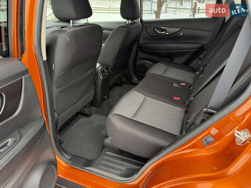 Внедорожник / Кроссовер Nissan Rogue 2019 в Фастове