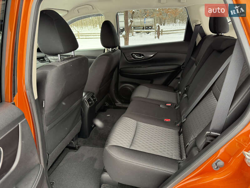 Внедорожник / Кроссовер Nissan Rogue 2019 в Фастове